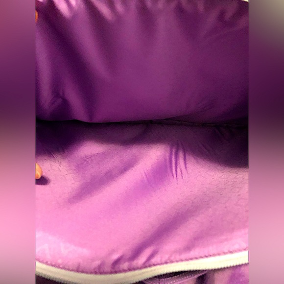 NWOT, Vera Bradley Grand travel bag in “Fresh Cut Flowers” - Picture 6 of 7